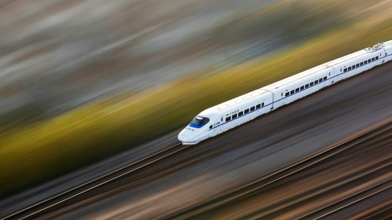 China Launches Fully Digitized E-Invoices for Railway Passenger Transport