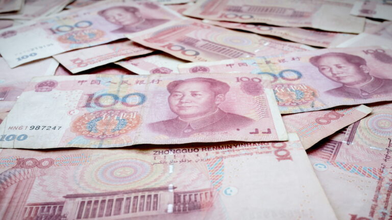 China Strengthens Payment Protection for Small and Medium-Sized Enterprises