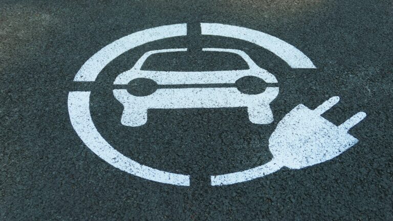 China’s EV Charging Infrastructure Surpasses 21 Million Units